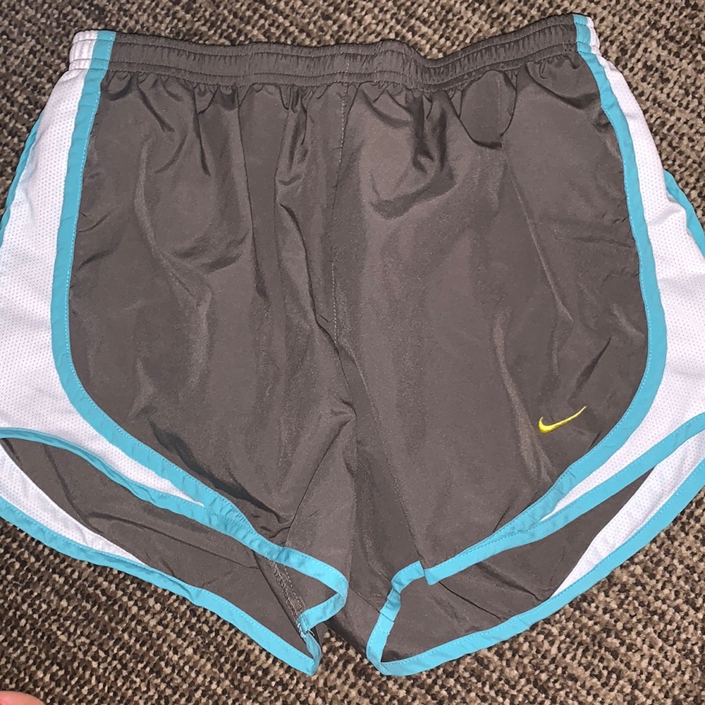 Nike athletic shorts size medium